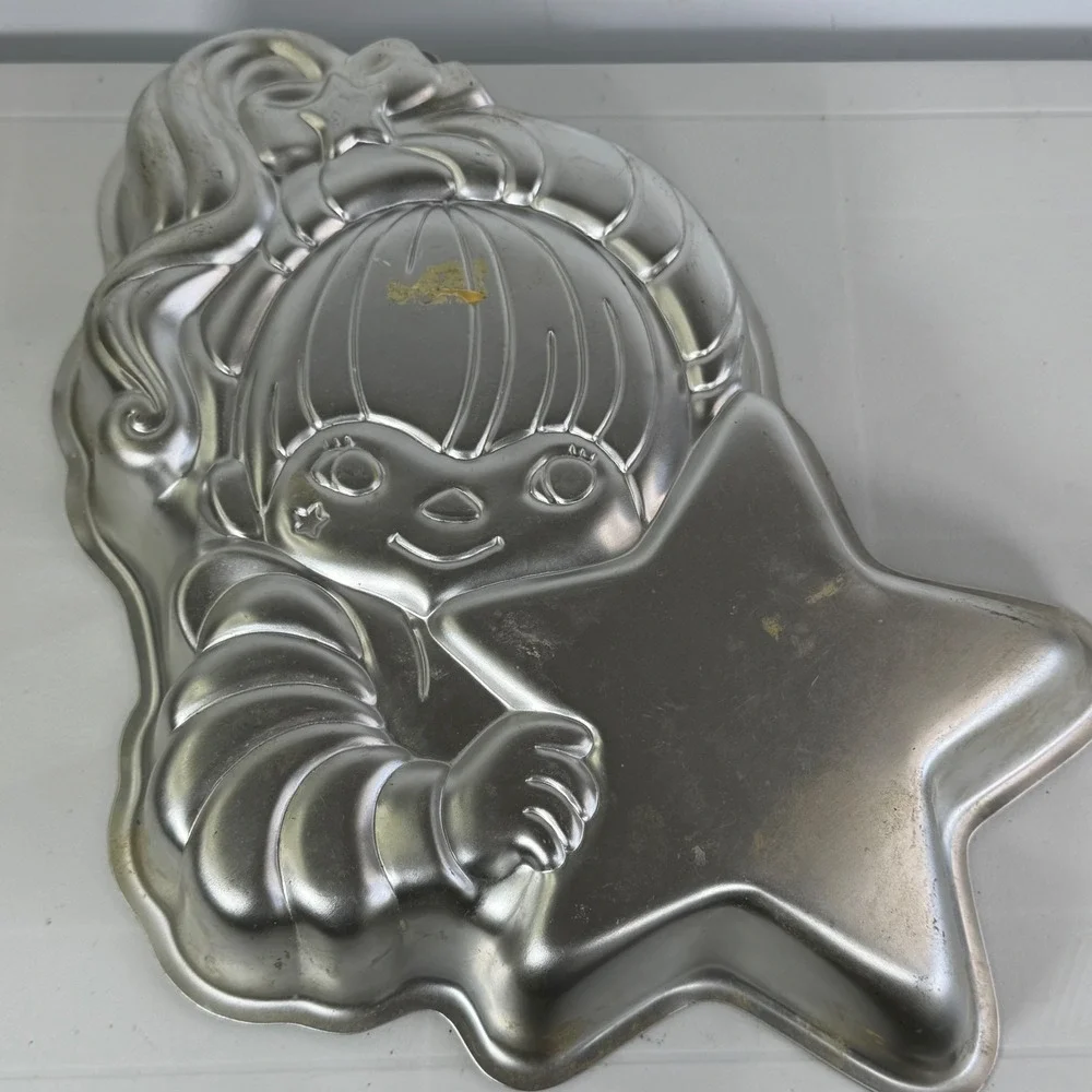 1983 Hallmark Rainbow Brite Star Cake Pan‎ Wilton Metal Baking Mold Vintage